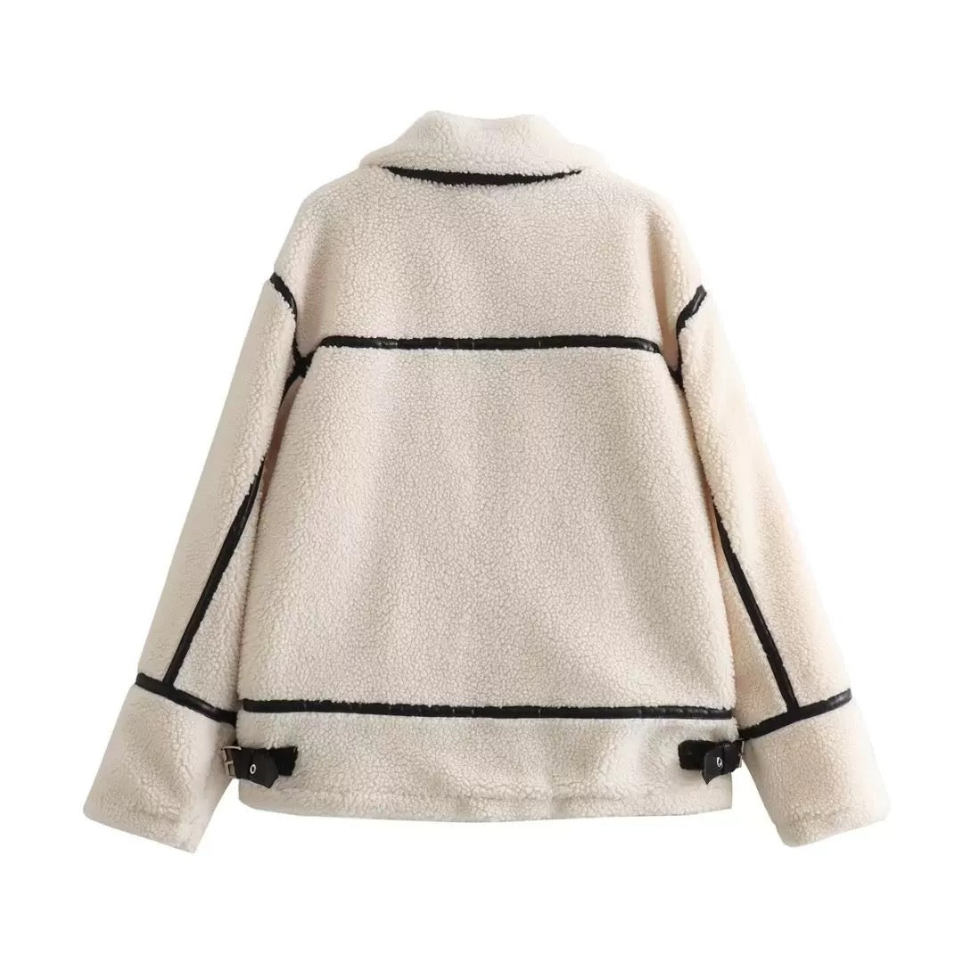 Veste en fourrure virale
