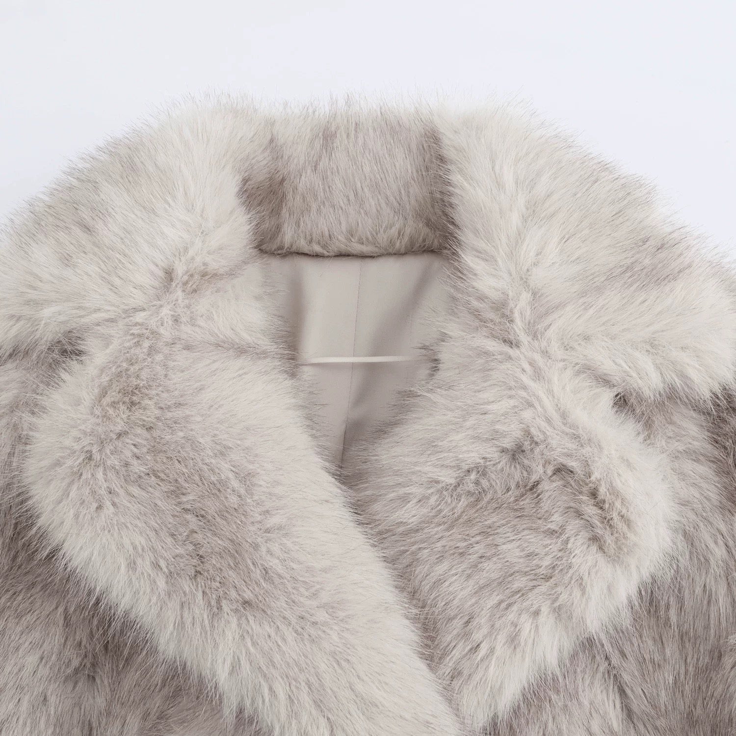 Veste en fourrure virale