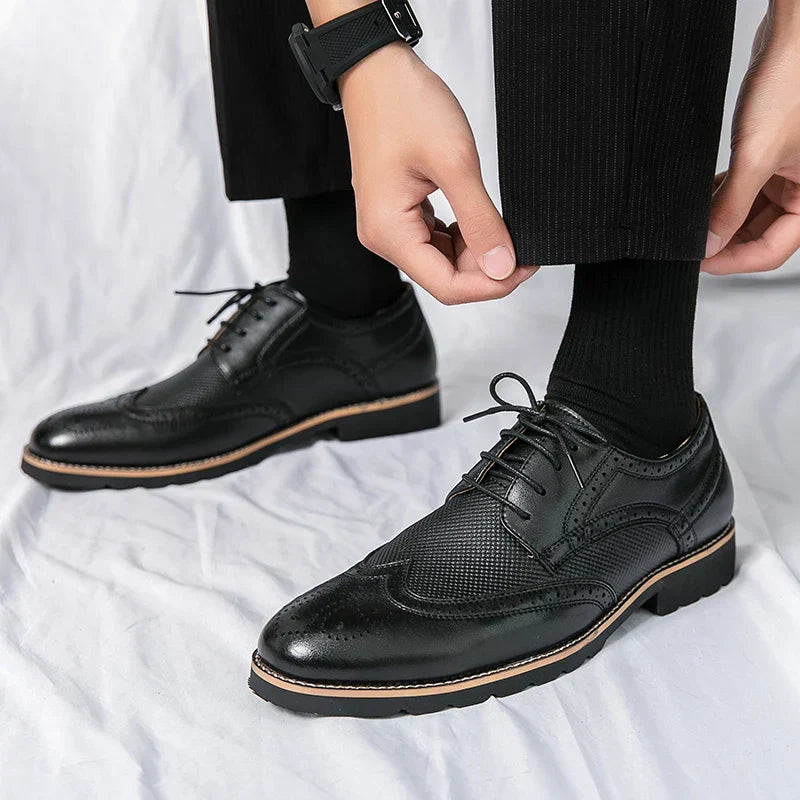 Chaussures classiques en cuir faites à la main