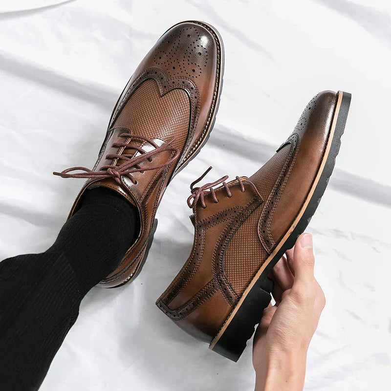 Chaussures classiques en cuir faites à la main