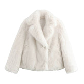 Veste en fourrure virale