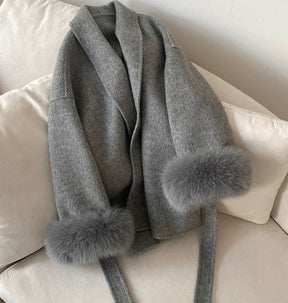 Veste avec manches en fourrure