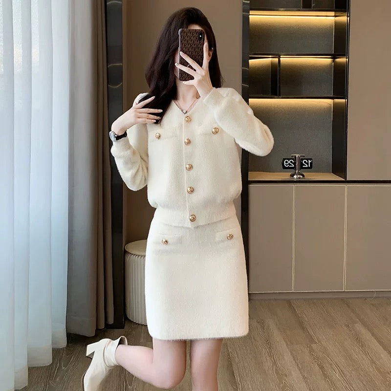 Costume deux pièces élégant - blanc cassé