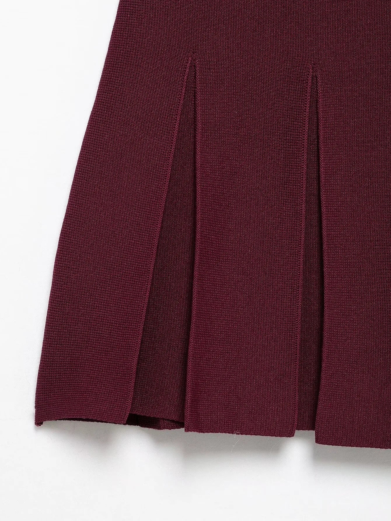 Eleganter roter Strick-Zweiteiler Cardigan