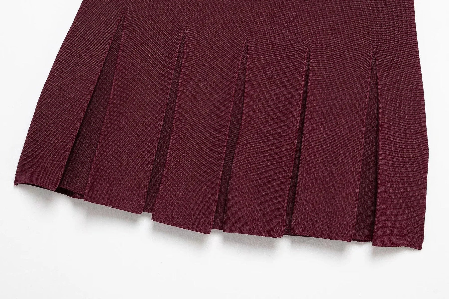 Eleganter roter Strick-Zweiteiler Cardigan