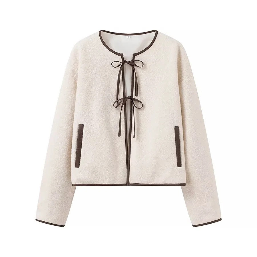 Wolljacke Beige mit Schleife